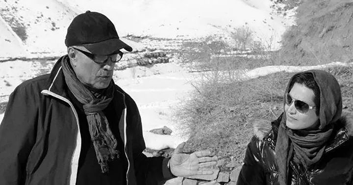 هیس! بابا خواب است